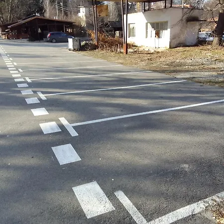 Sapphire Mountain 1 Апартаменти