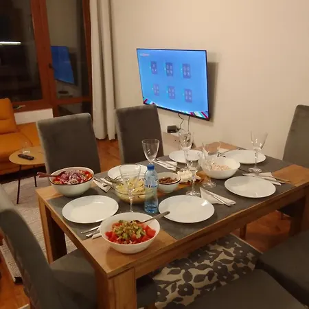 Sapphire Mountain 1 *