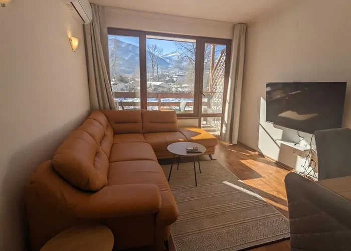 Sapphire Mountain 1 *