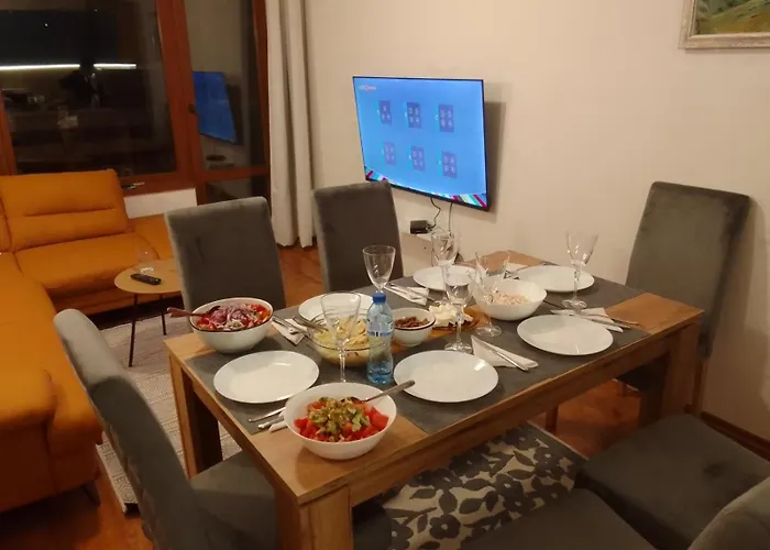 Sapphire Mountain 1 *